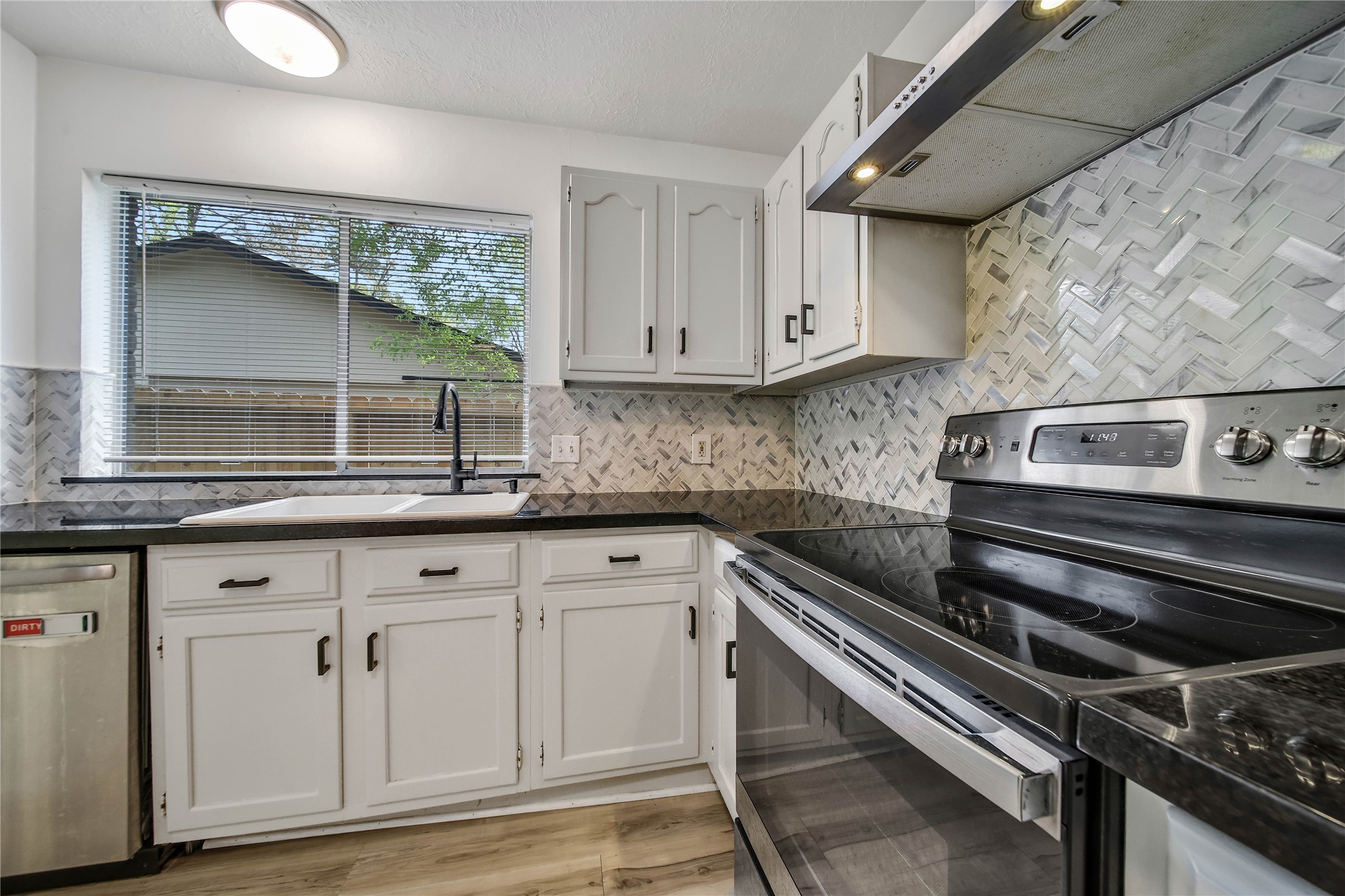 26 Green Field Place Spring, TX 77380 - Photo 10 of 18