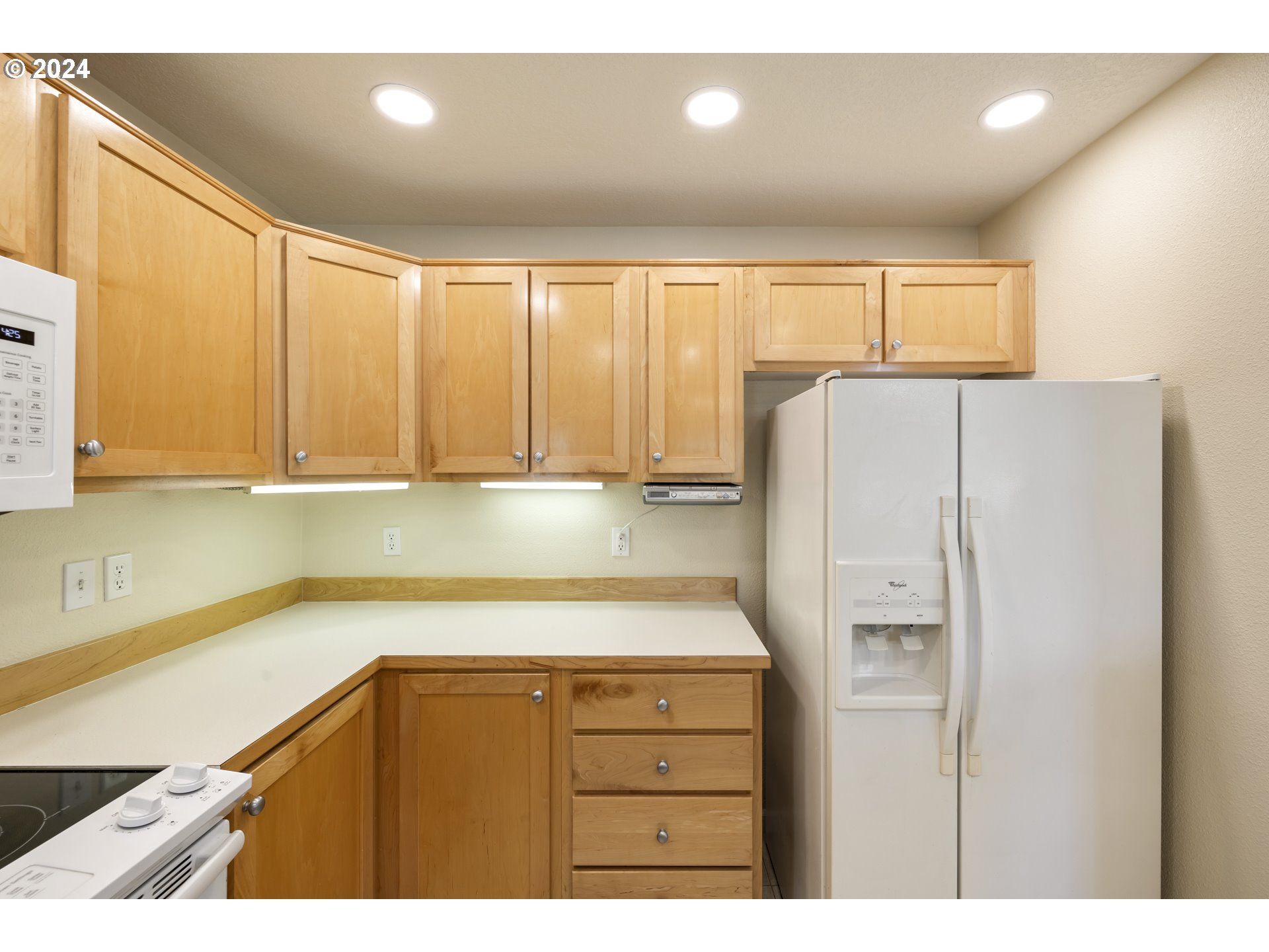 14655 Southwest Beard Road, Unit 201 Beaverton, OR 97007 - Photo 22 of 40
