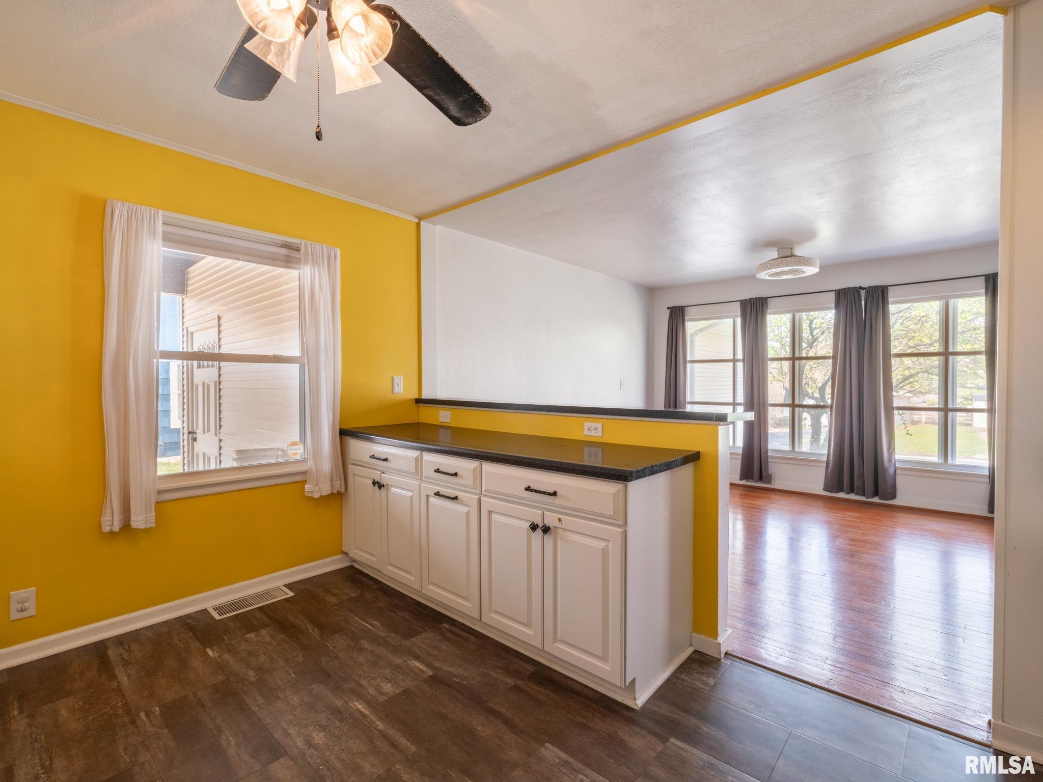 316 West Barrington Road Peoria, IL 61614 - Photo 16 of 58 Gallery Image 16