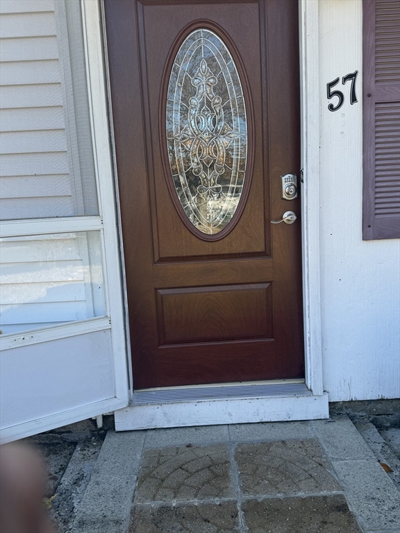 57 Rochford Circle Springfield, MA 01128 - Photo 6 of 25