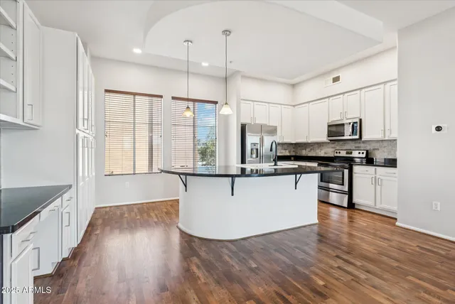 $1,949 | 6745 North 93RD Avenue, Unit 1133, Glendale, AZ 85305