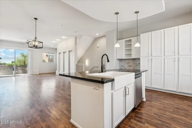 $1,949 | 6745 North 93RD Avenue, Unit 1133, Glendale, AZ 85305