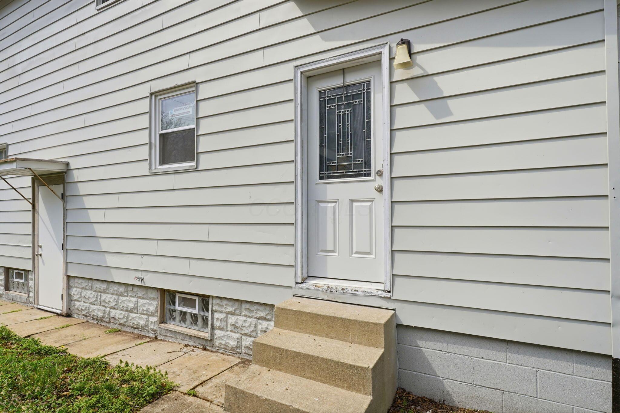 2268 Ridgeway Avenue Columbus, OH 43219 - Photo 40 of 47