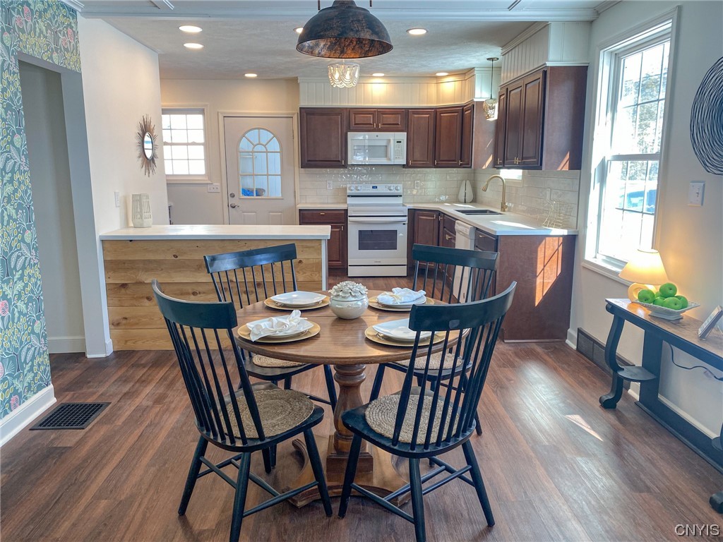 434 Sylvan Street Oneida, NY 13421 - Photo 21 of 50