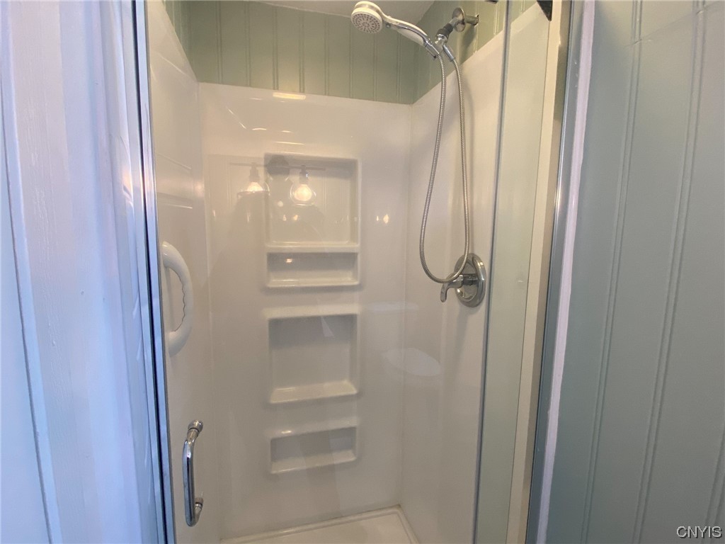 434 Sylvan Street Oneida, NY 13421 - Photo 41 of 50 Upstairs bathroom