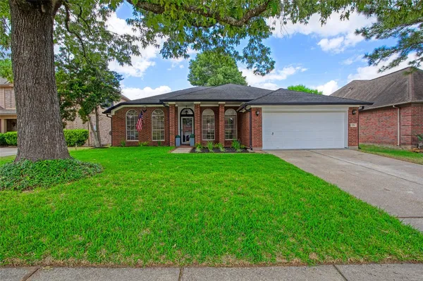 $298,000 | 7215 Oak Walk Drive, Humble, TX 77346