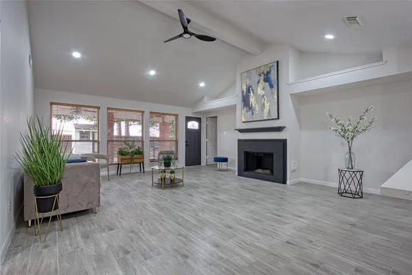 $298,000 | 7215 Oak Walk Drive, Humble, TX 77346