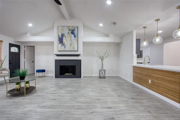 $298,000 | 7215 Oak Walk Drive, Humble, TX 77346