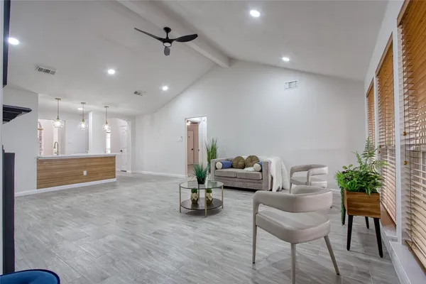 $298,000 | 7215 Oak Walk Drive, Humble, TX 77346