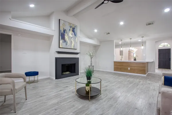 $298,000 | 7215 Oak Walk Drive, Humble, TX 77346