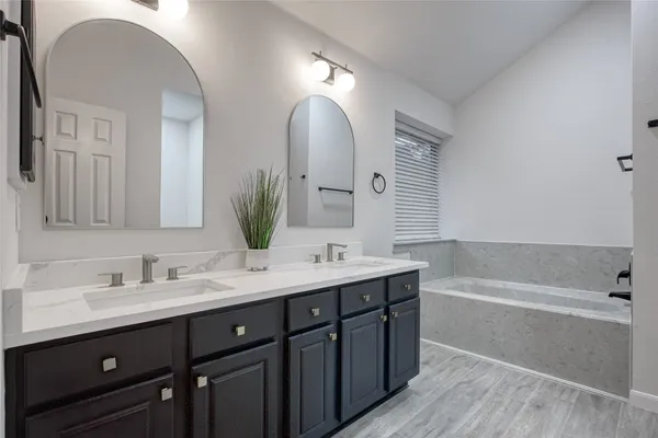 $298,000 | 7215 Oak Walk Drive, Humble, TX 77346