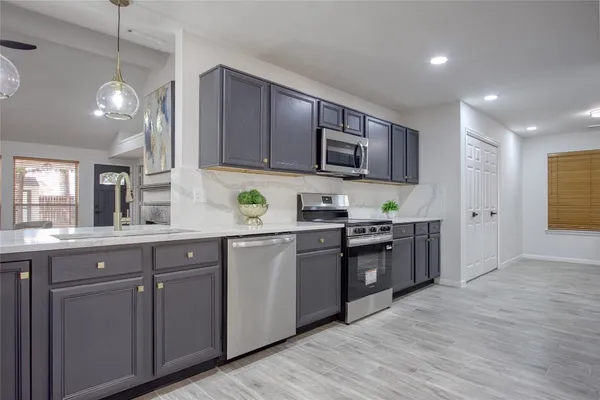 $298,000 | 7215 Oak Walk Drive, Humble, TX 77346
