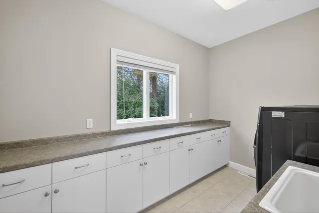 $1,200,000 | 910 Wicklow Lane Southwest, Rochester, MN 55902