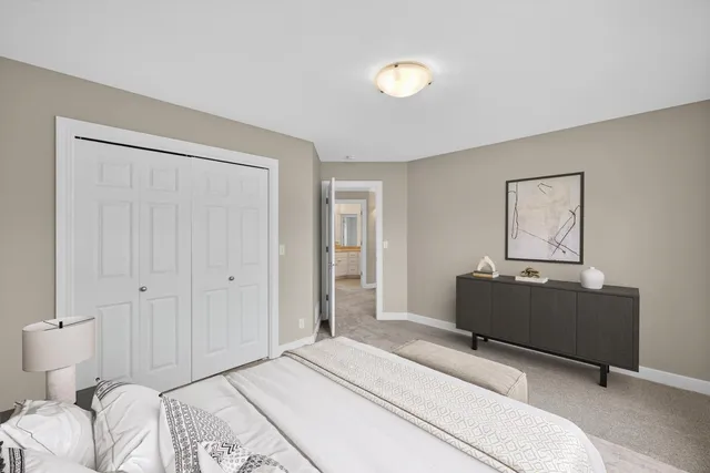 $1,200,000 | 910 Wicklow Lane Southwest, Rochester, MN 55902