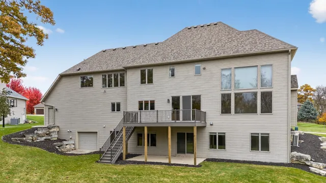 $1,200,000 | 910 Wicklow Lane Southwest, Rochester, MN 55902