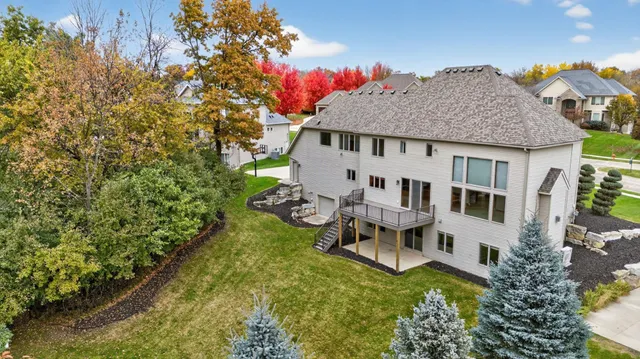 $1,200,000 | 910 Wicklow Lane Southwest, Rochester, MN 55902