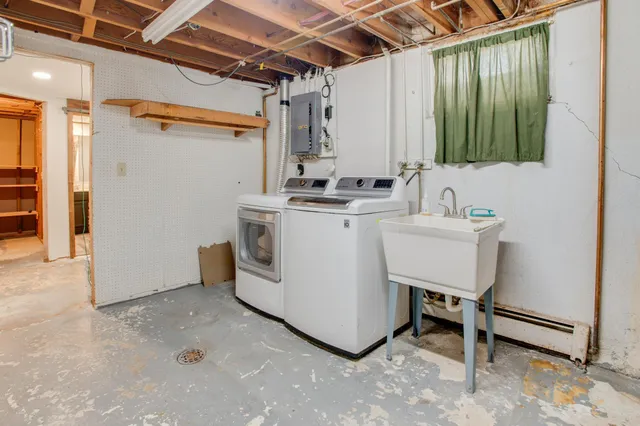 $270,000 | 108 3rd Street Northwest, Dilworth, MN 56529