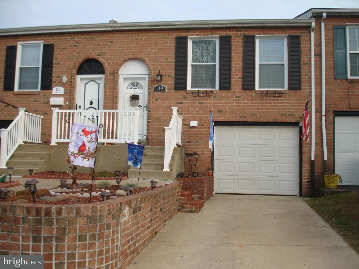 163 Greendale Road Philadelphia, PA 19154 - Photo 2 of 24