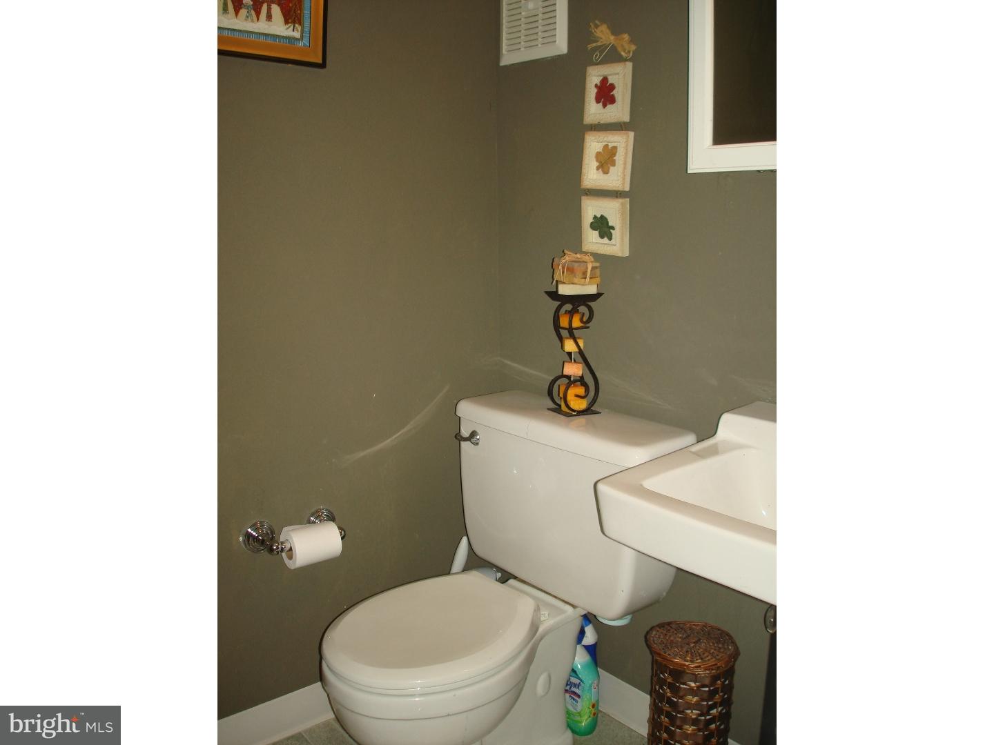 163 Greendale Road Philadelphia, PA 19154 - Photo 21 of 24
