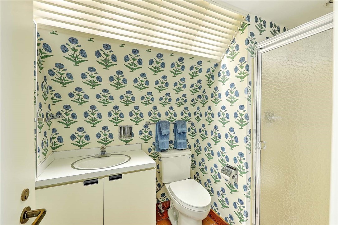 119 Adams Point Road Barrington, RI 02806 - Photo 31 of 35