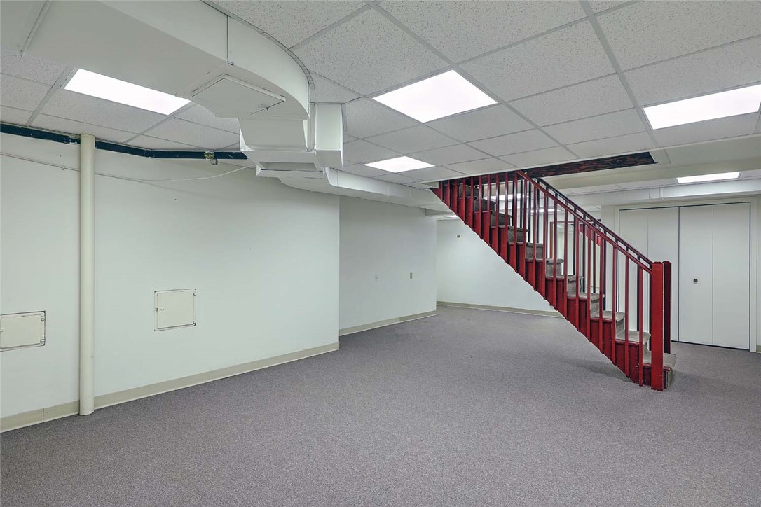 119 Adams Point Road Barrington, RI 02806 - Photo 32 of 35