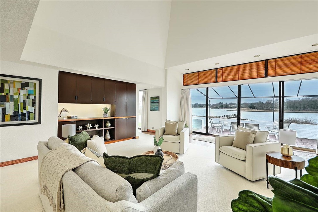 119 Adams Point Road Barrington, RI 02806 - Photo 8 of 35