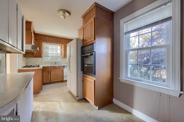 $219,900 | 907 Elm Avenue, Lancaster, PA 17603