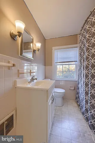 $219,900 | 907 Elm Avenue, Lancaster, PA 17603