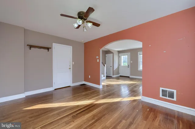 $219,900 | 907 Elm Avenue, Lancaster, PA 17603