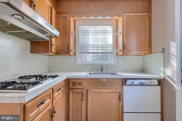 $219,900 | 907 Elm Avenue, Lancaster, PA 17603