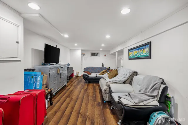 $499,000 | 152 Orange Street, Edison, NJ 08817