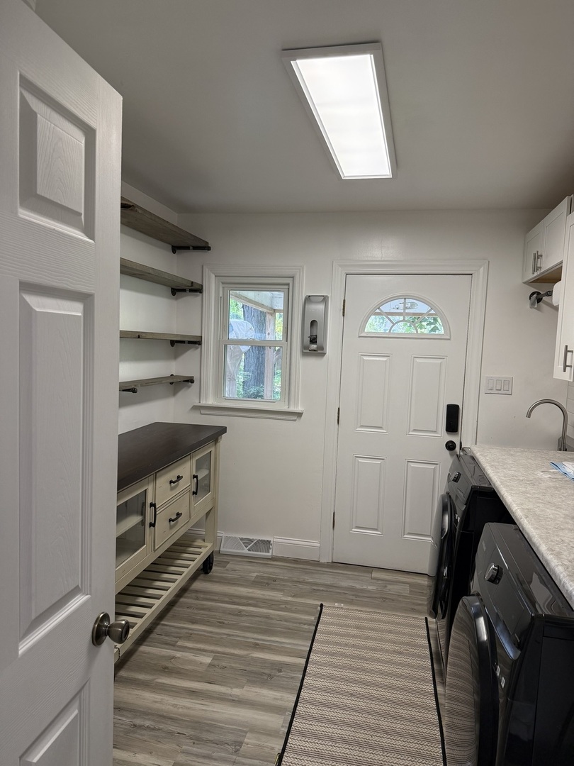 47 West Algonquin Road Des Plaines, IL 60018 - Photo 35 of 63 Gallery Image 35