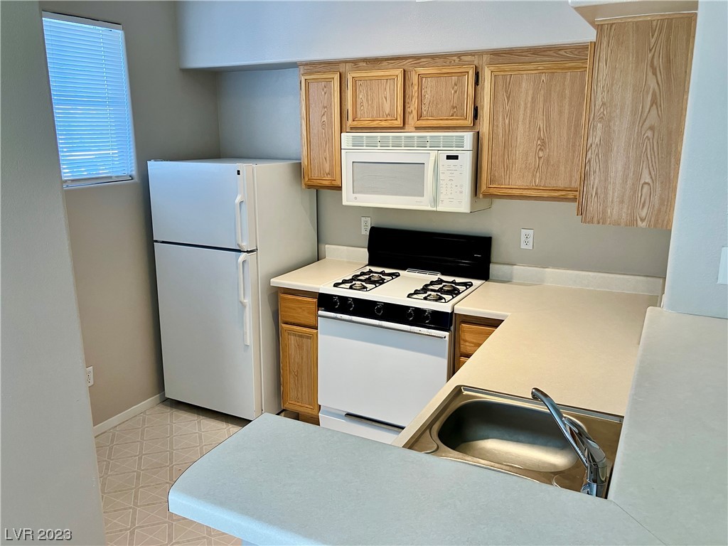 9050 West Warm Springs Road, Unit 2120 Las Vegas, NV 89148 - Photo 12 of 41