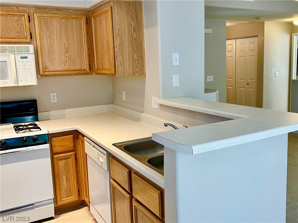 9050 West Warm Springs Road, Unit 2120 Las Vegas, NV 89148 - Photo 10 of 41