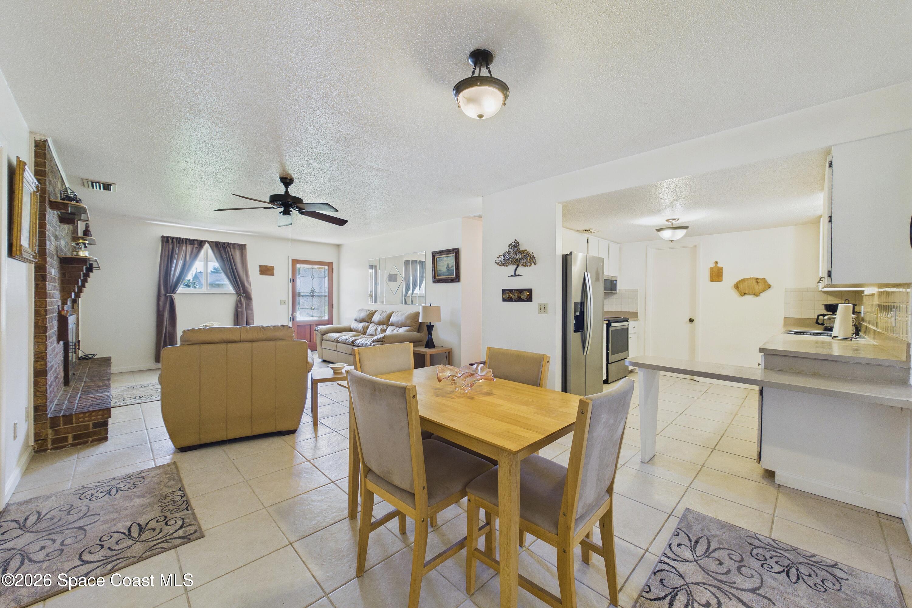 2620 Woodland Drive Edgewater, FL 32141 - Photo 6 of 24 CAM01604G0-PR0621-STILL044