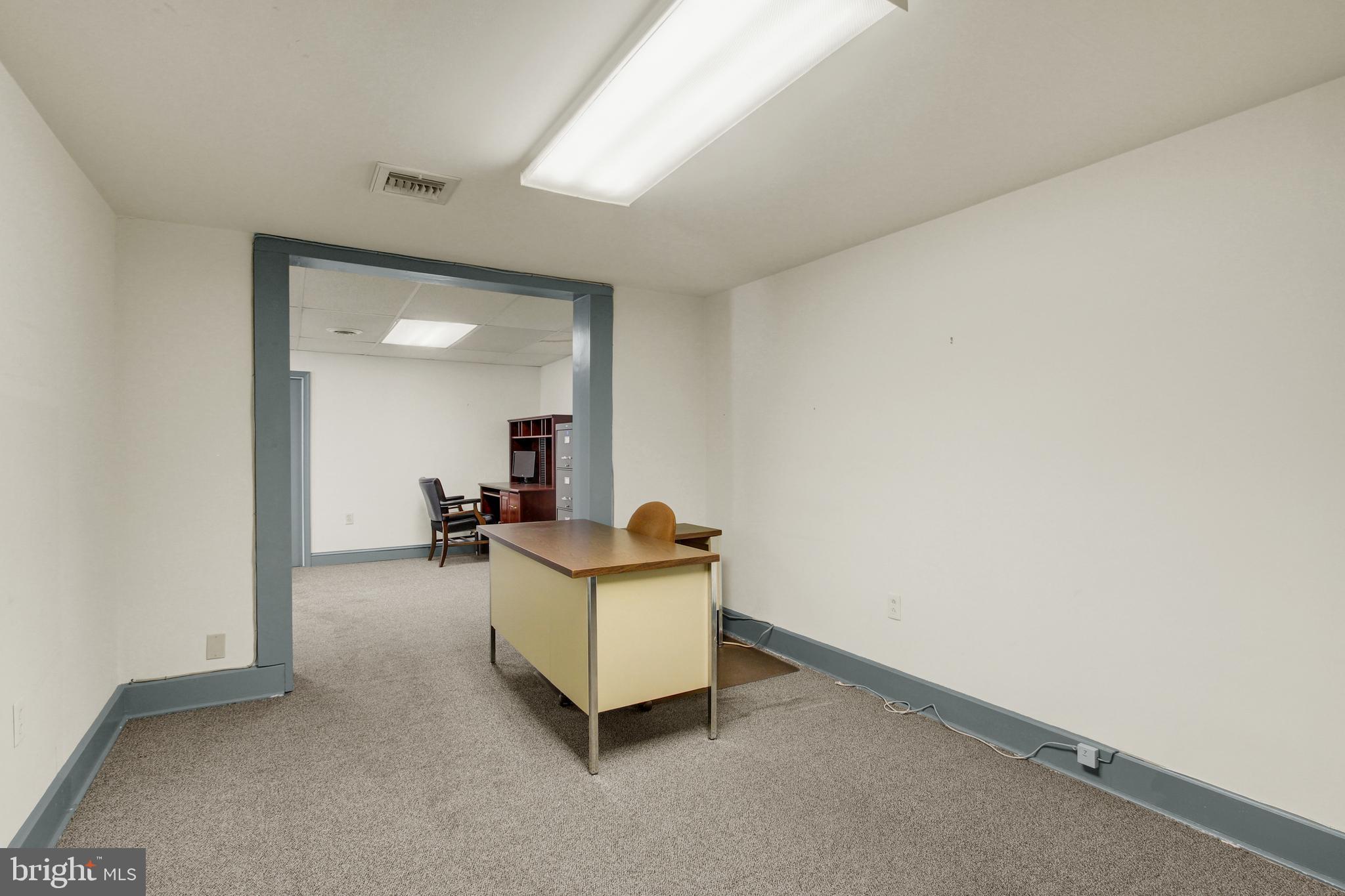 209 Broadway Hanover, PA 17331 - Photo 23 of 28 2nd Floor Office