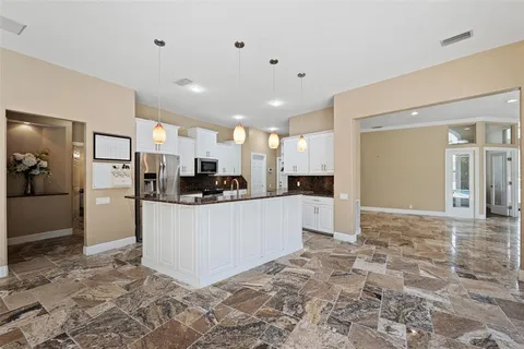 $1,150,000 | 5904 Pelican Bay Plaza South, Gulfport, FL 33707