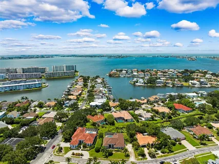 $1,150,000 | 5904 Pelican Bay Plaza South, Gulfport, FL 33707