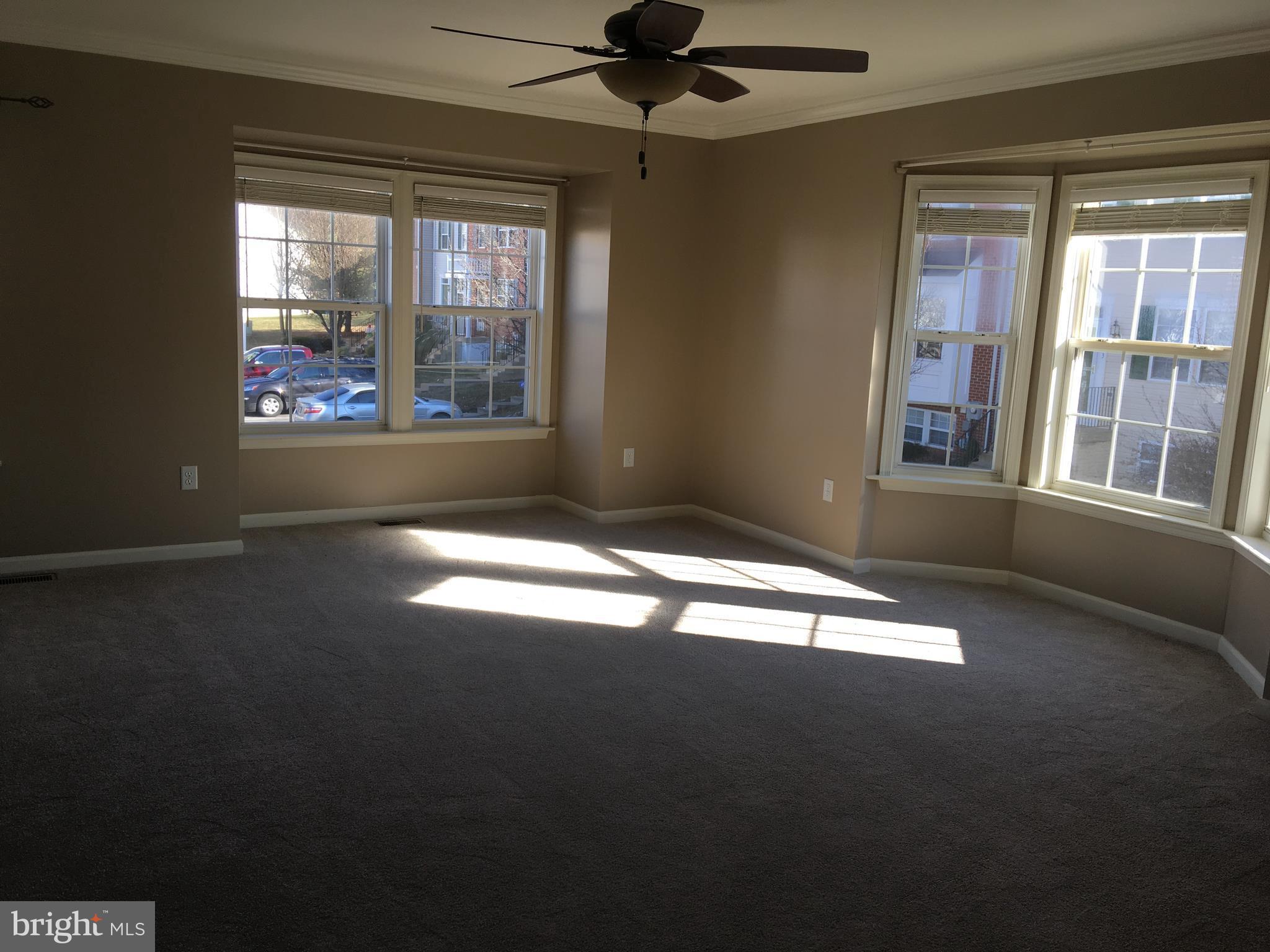 109 Sentry Ridge Smithsburg, MD 21783 - Photo 12 of 24 Living Room