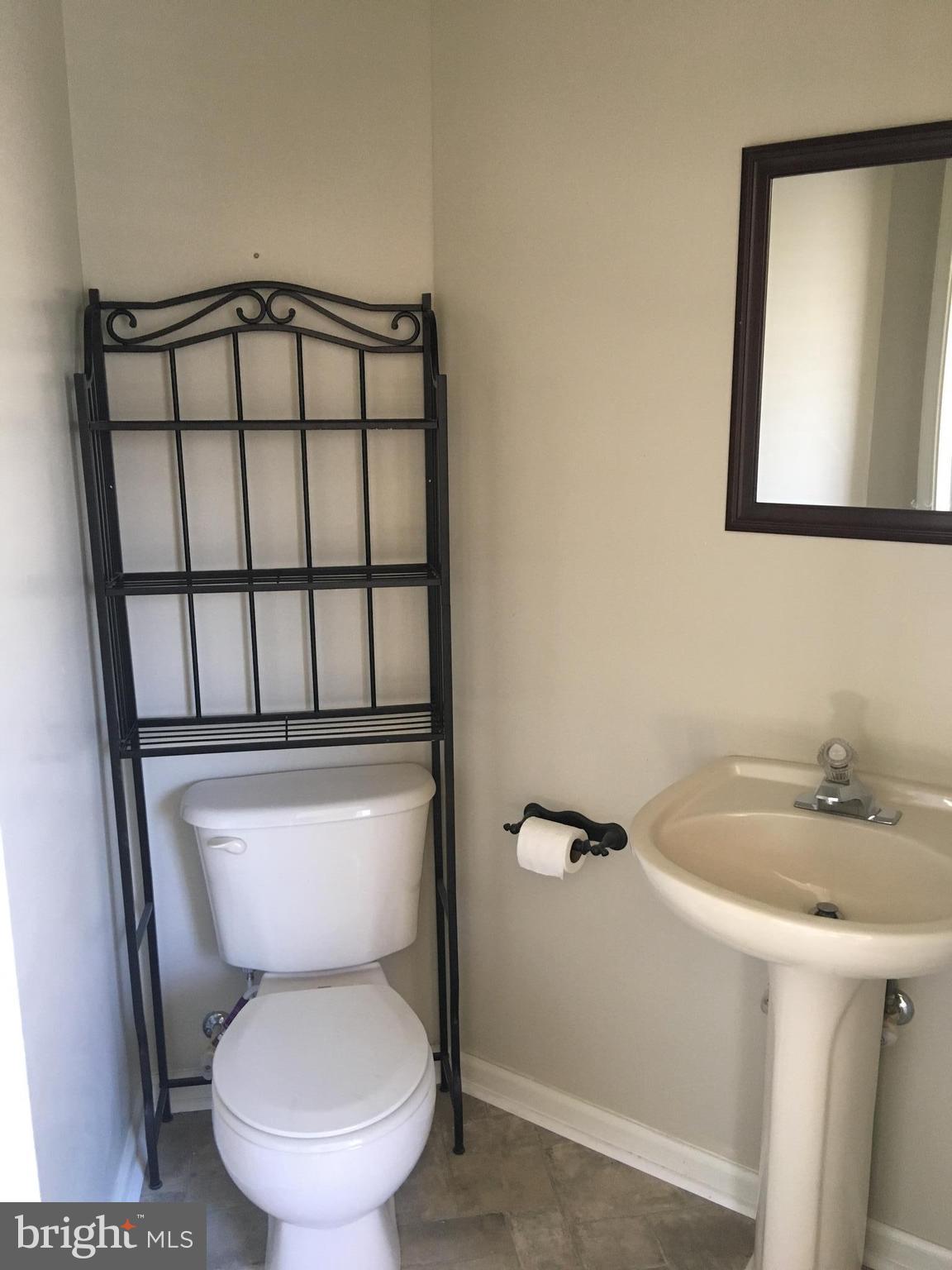 109 Sentry Ridge Smithsburg, MD 21783 - Photo 19 of 24 Bath half bath
