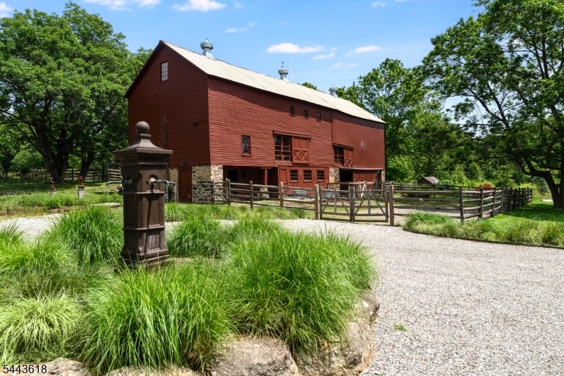 89 Fairmount Road West Califon, NJ 07830 - Photo 4 of 50