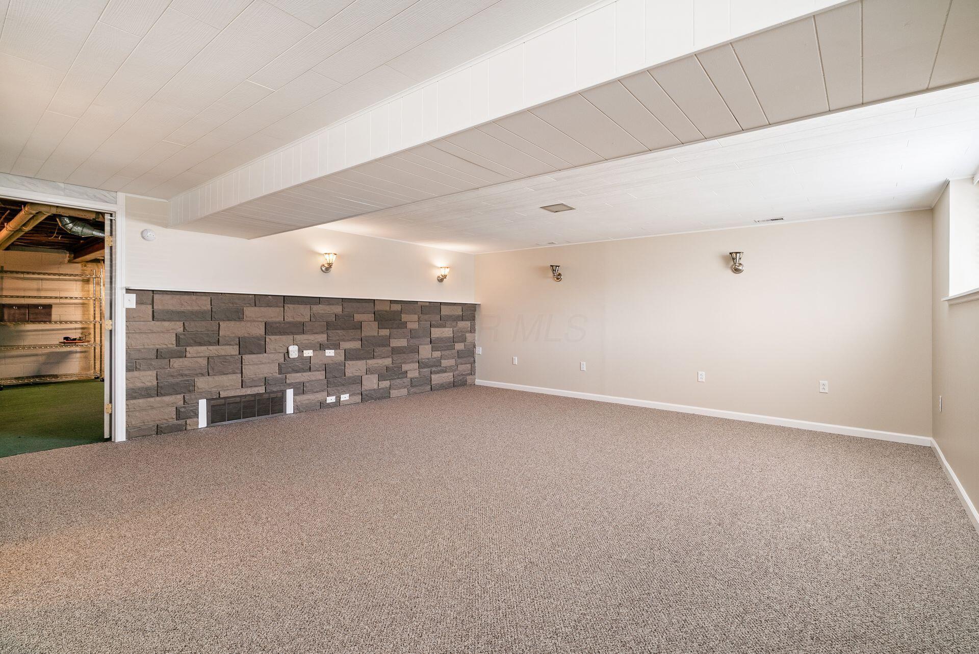 2852 Longfield Road Columbus, OH 43204 - Photo 47 of 57 024_8_R 2852 Longfield Rd 111