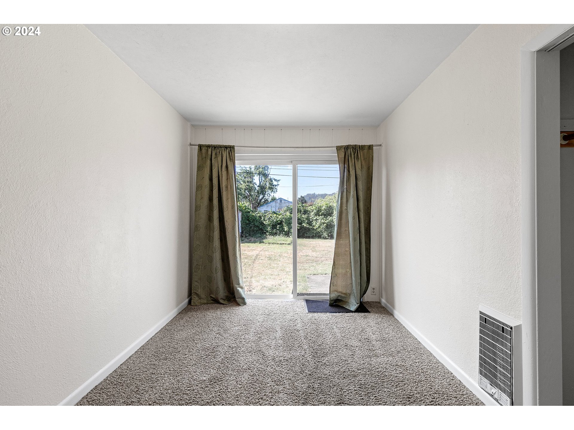 1719 G Street Springfield, OR 97477 - Photo 27 of 32