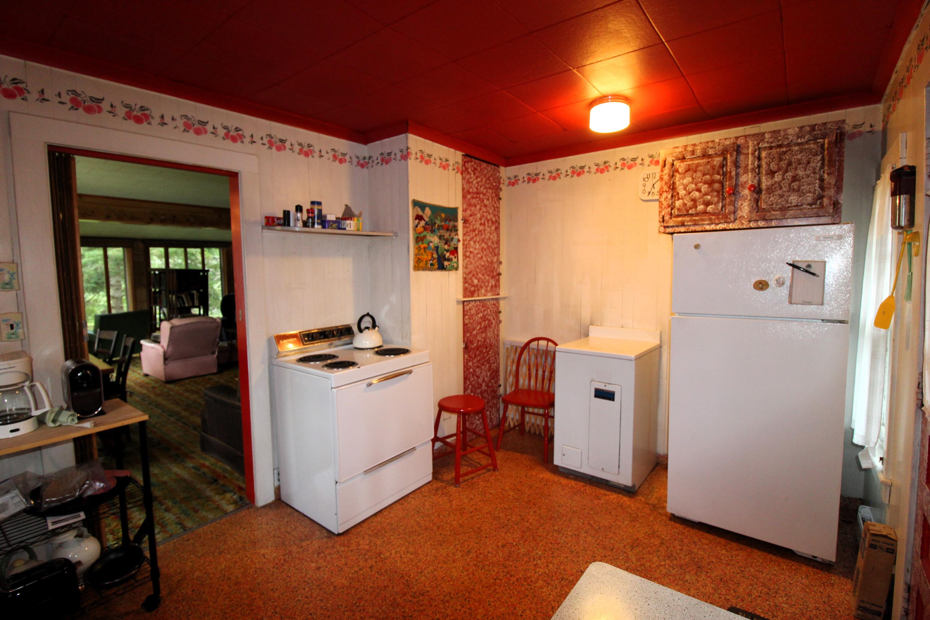 1719 South Wakeley Bridge Road Grayling, MI 49738 - Photo 16 of 55 Gallery Image 16