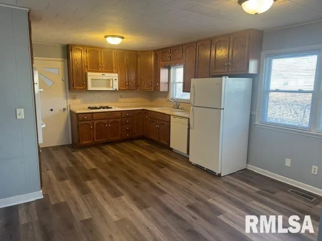 $129,900 | 411 East 7th Street, Delavan, IL 61734