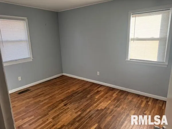 $129,900 | 411 East 7th Street, Delavan, IL 61734