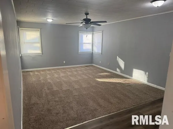 $129,900 | 411 East 7th Street, Delavan, IL 61734