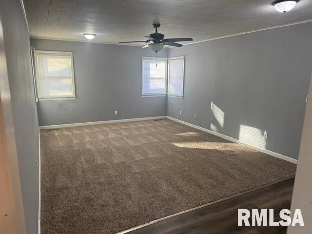 $129,900 | 411 East 7th Street, Delavan, IL 61734