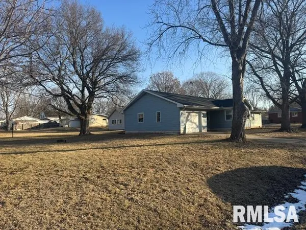 $129,900 | 411 East 7th Street, Delavan, IL 61734