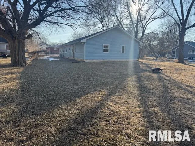 $129,900 | 411 East 7th Street, Delavan, IL 61734